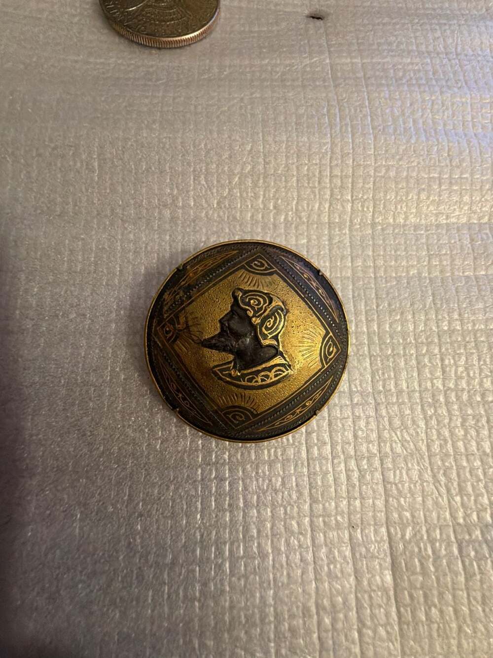 Vintage Spanish Toledo Damascene Conquistador Warrior Brooch